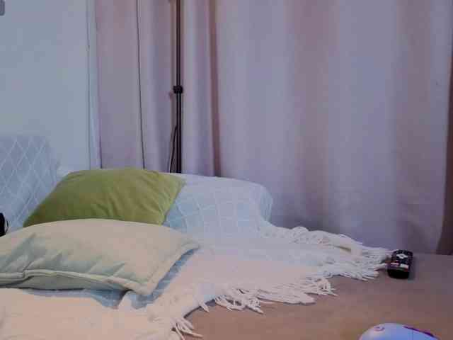 teasingNaomi