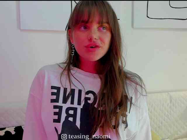 Naomimif Live Webcam on BongaCams