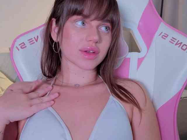 teasingNaomi