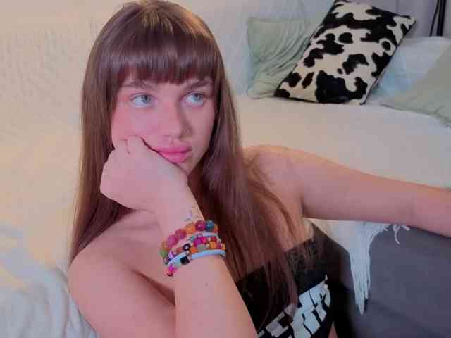 teasingNaomi webcam
