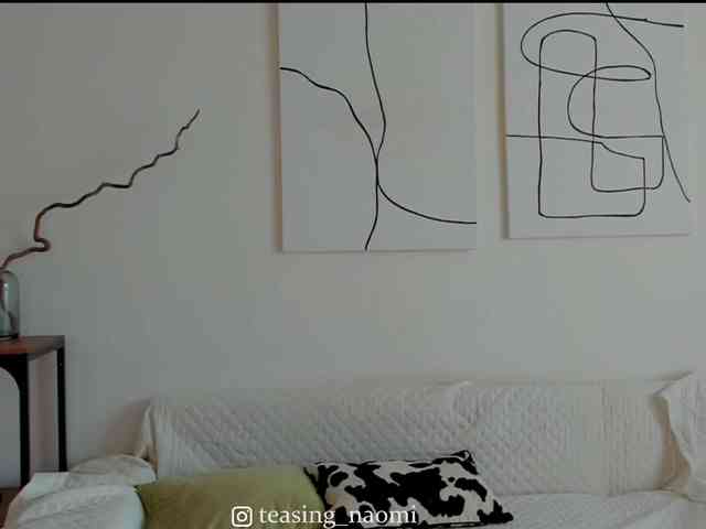Naomimif webcam
