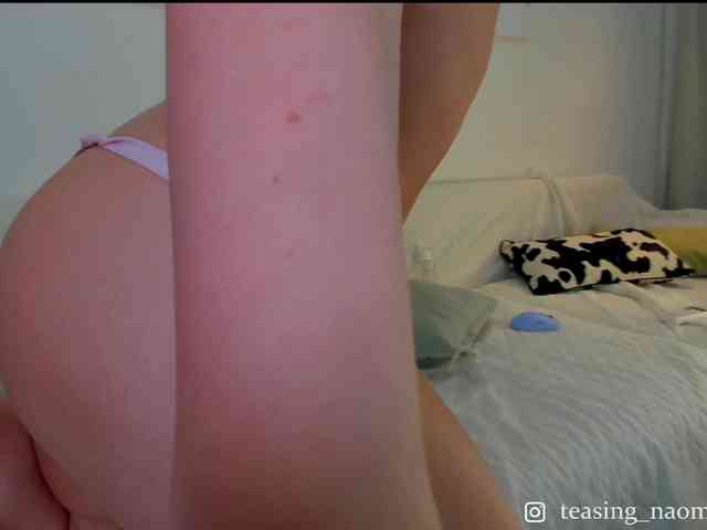 Naomimif webcam