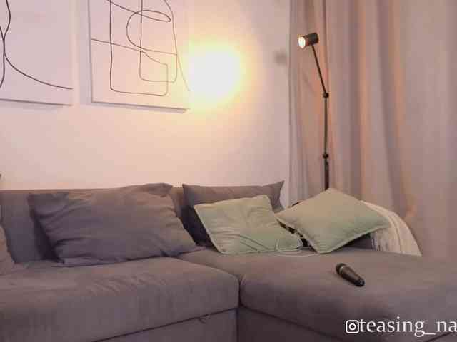 Naomimif webcam