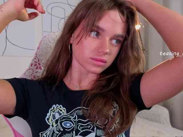 teasingNaomi