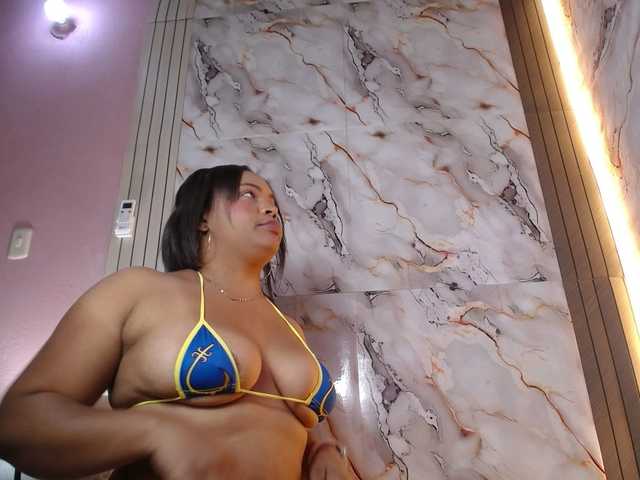 AliceBooty live cam on BongaCams