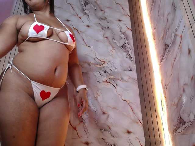 AliceBooty Canlı Cam: BongaCams