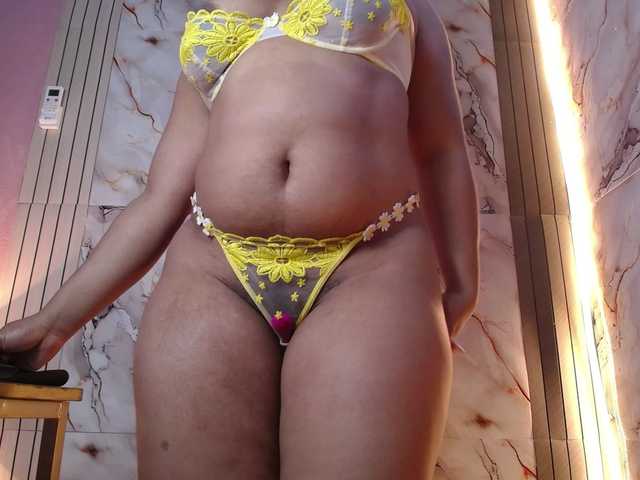 AliceBooty live cam on BongaCams