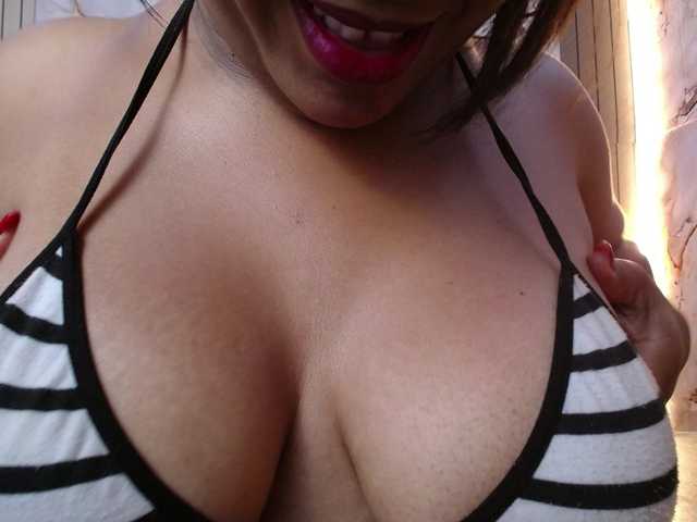 AliceBooty live webcam show