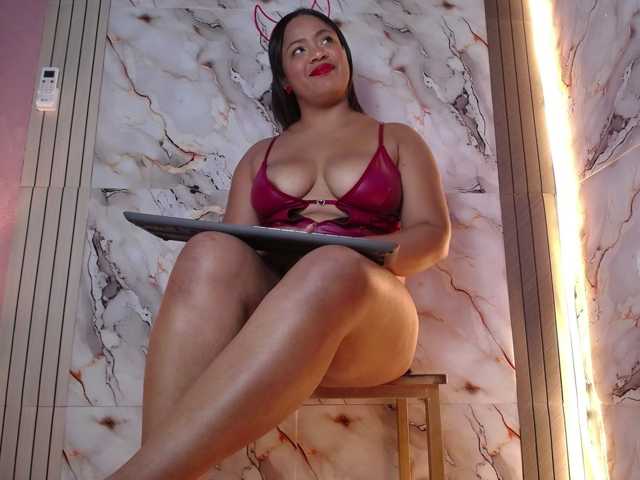 AliceBooty, en vivo ahora en BongaCams