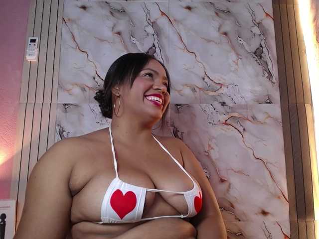AliceBooty live cam on BongaCams