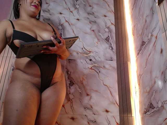 AliceBooty live cam on BongaCams