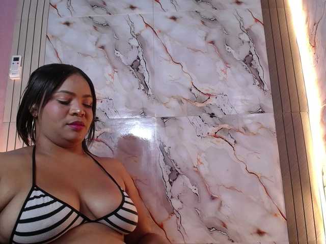 AliceBooty live webcam show