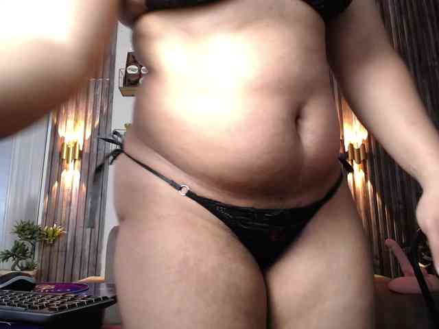 AliceBooty webcam