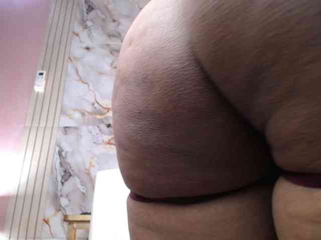 AliceBooty webcam