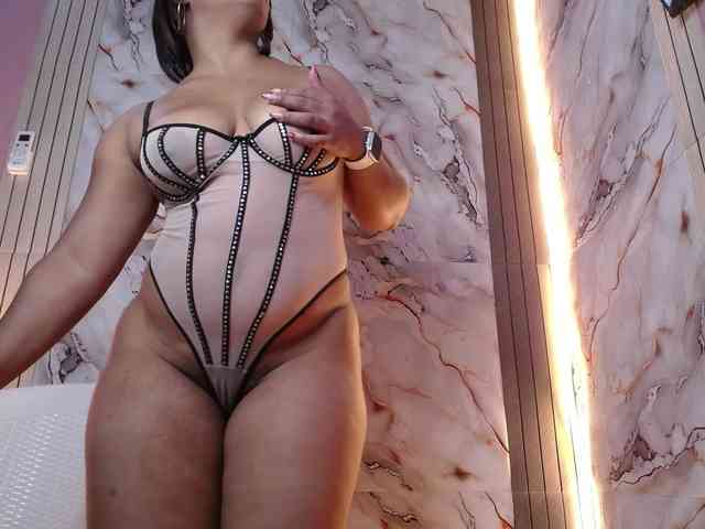 AliceBooty webcam