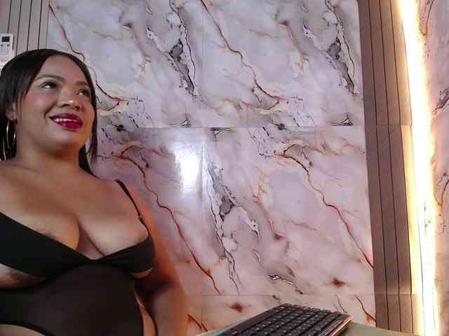 AliceBooty webcam