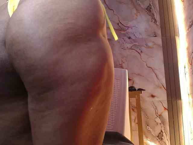 AliceBooty webcam