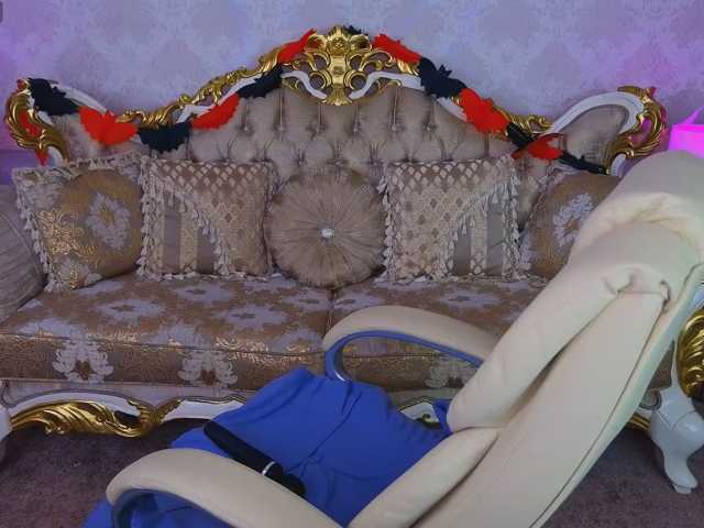 ClumsyNana live cam on BongaCams