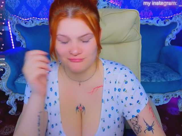 ClumsyNana live webcam show