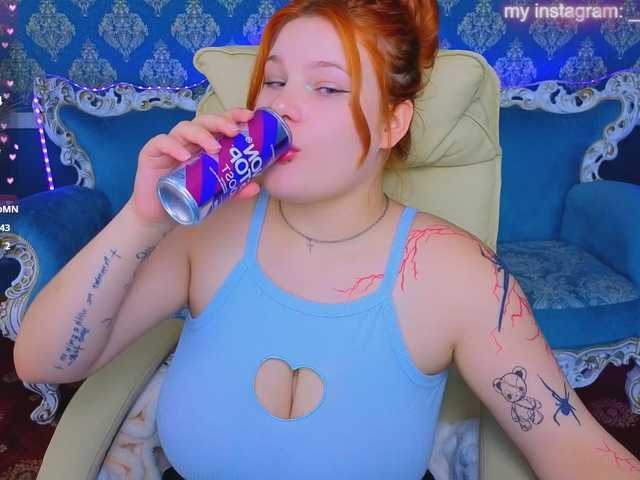 ClumsyNana live cam on BongaCams