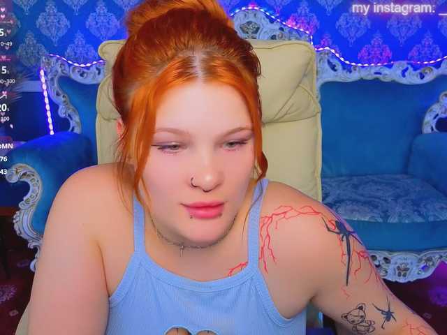 ClumsyNana live webcam show
