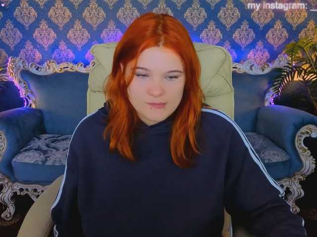 ClumsyNana live cam preview