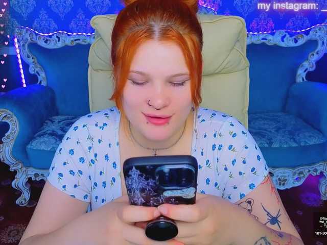 ClumsyNana live webcam show