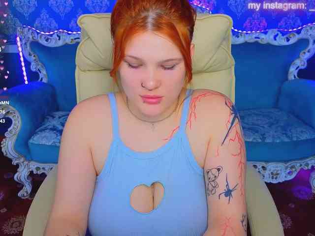 ClumsyNana webcam