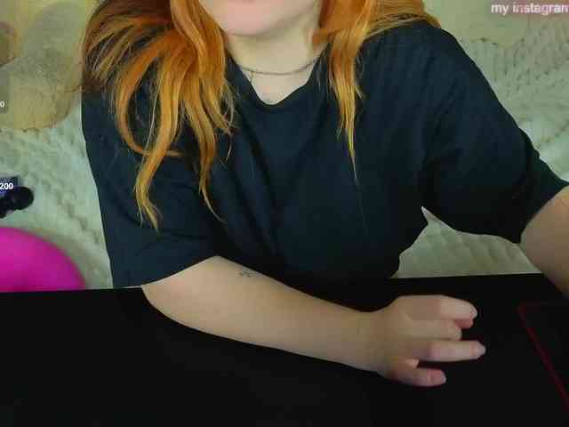ClumsyNana webcam