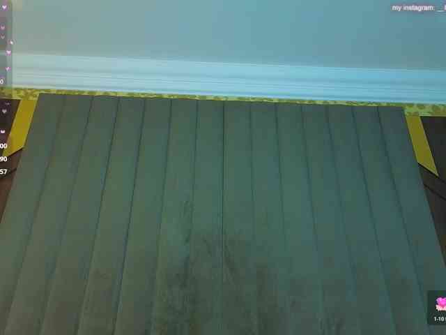 ClumsyNana webcam
