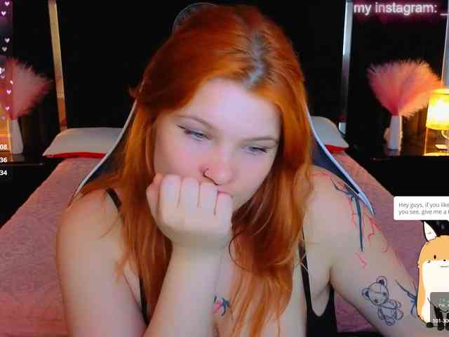 ClumsyNana webcam