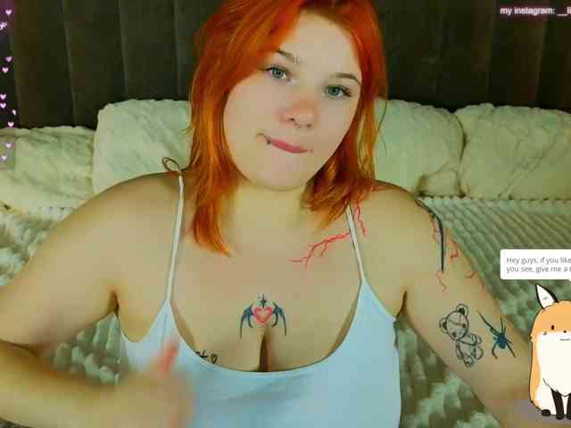 ClumsyNana webcam