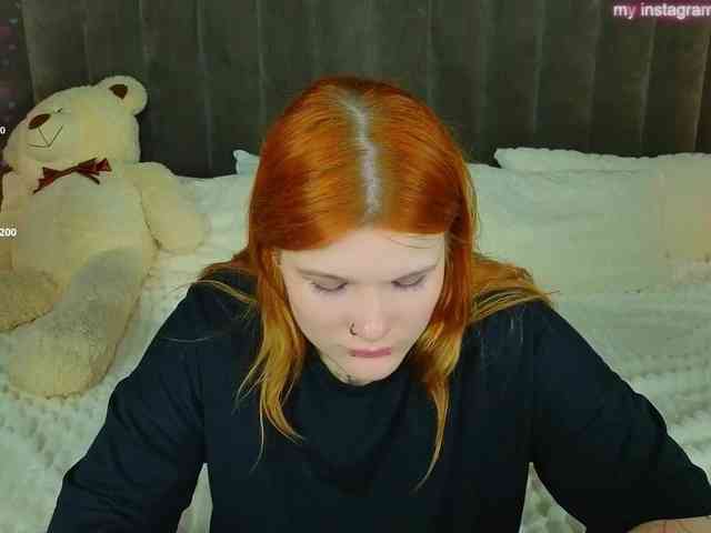 ClumsyNana webcam