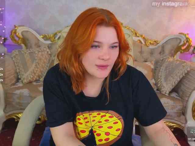 ClumsyNana webcam