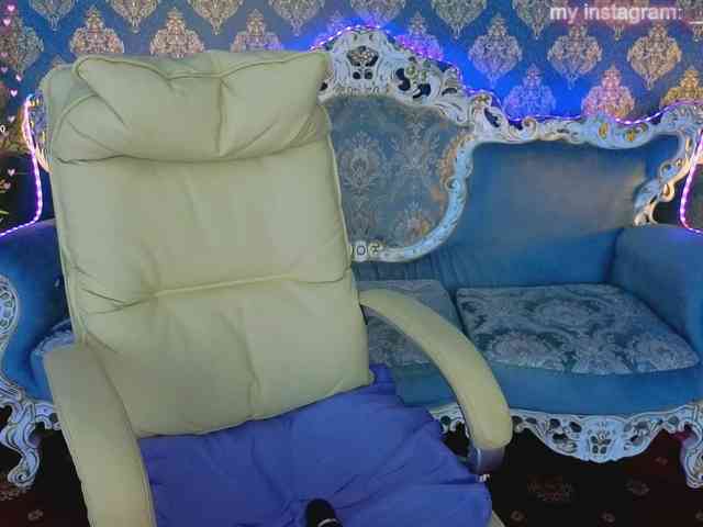 ClumsyNana webcam