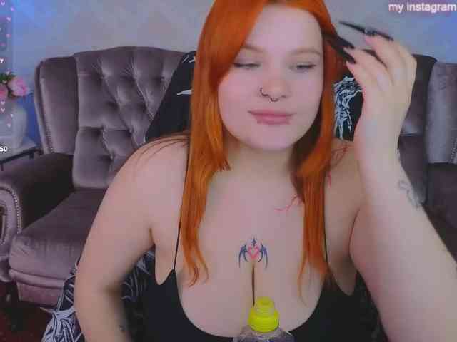 ClumsyNana webcam
