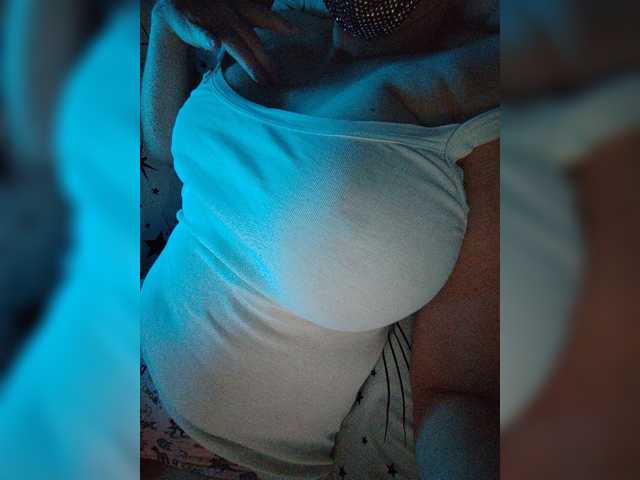 MasseuseLabi live cam on BongaCams