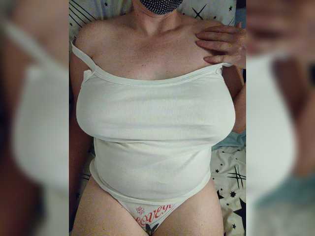 MasseuseLabi live cam on BongaCams