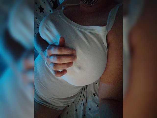MasseuseLabi live cam on BongaCams