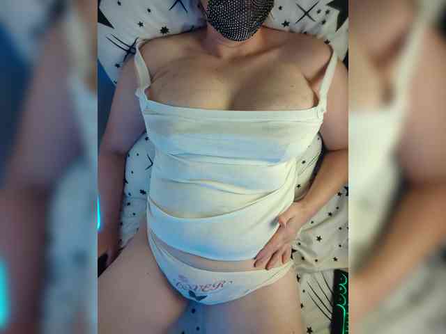 MasseuseLabi webcam