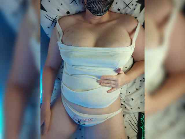 MasseuseLabi webcam