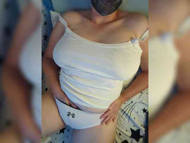 MasseuseLabi webcam