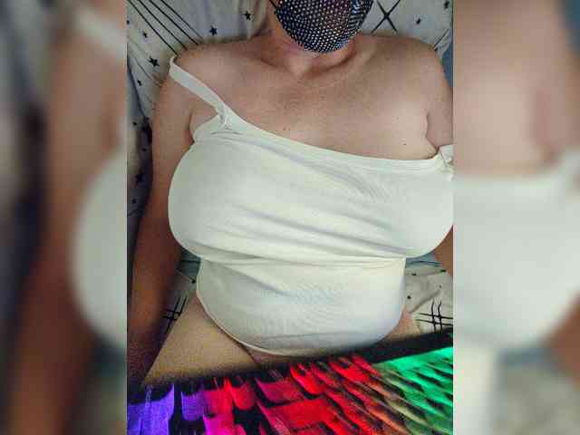 MasseuseLabi webcam