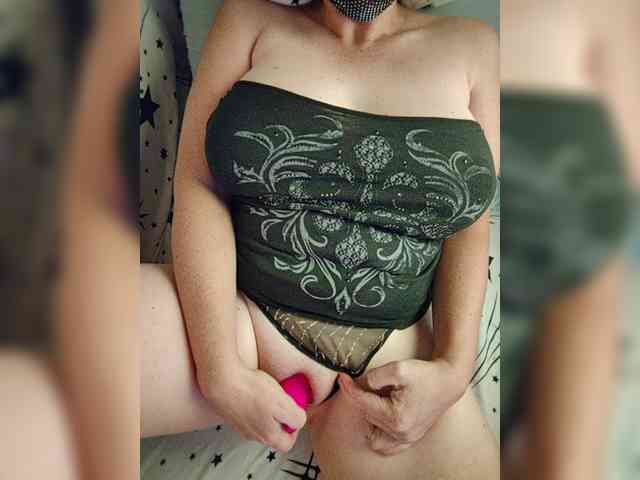 MasseuseLabi webcam