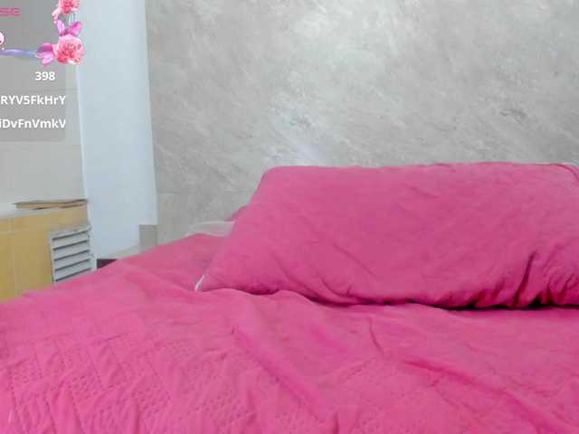 KhloeQueen live webcam show