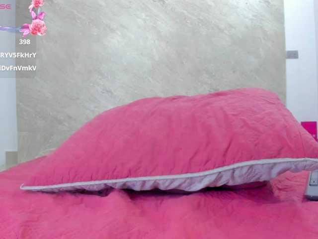 KhloeQueen live webcam show