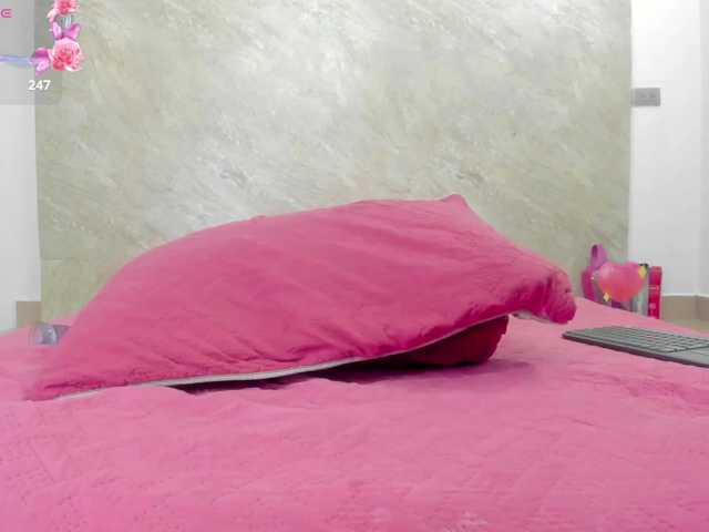 KhloeQueen live webcam show