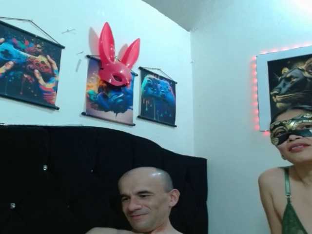 couplehot27 live cam preview