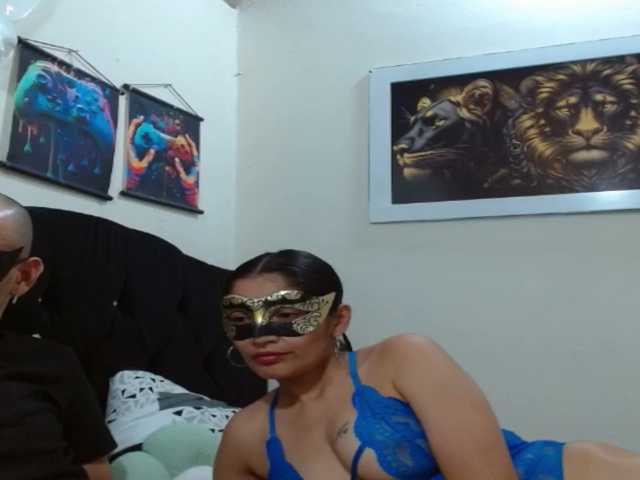 couplehot27 live webcam show