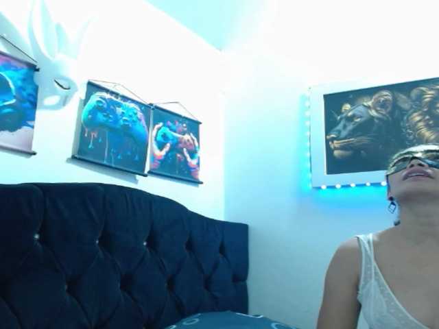couplehot27 live webcam show